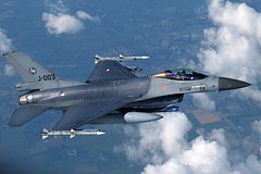 Страны НАТО отправили Киеву истребители F-16