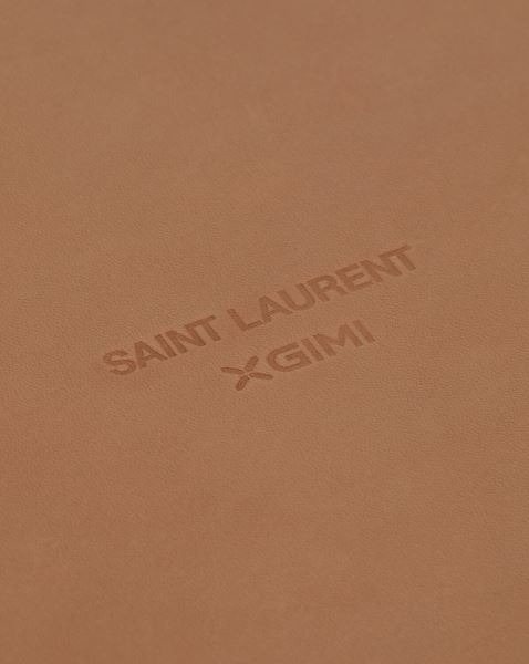 Saint Laurent выпустил кинопроектор HORIZON Ultra